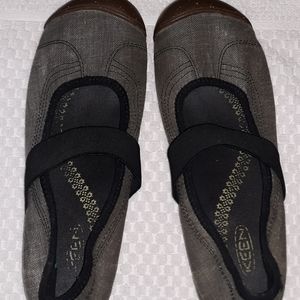 Keen Womens Canvas MJ shoes Size 8 - 8.5M Black